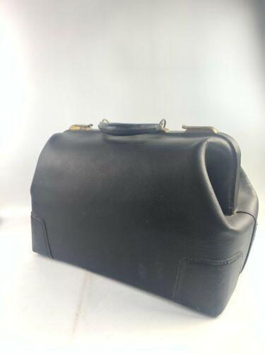Vintage Leather Cowhide Doctors Bag #18/460- B378